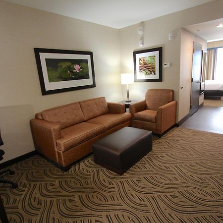 Hilton Garden Inn Финдли Экстерьер фото