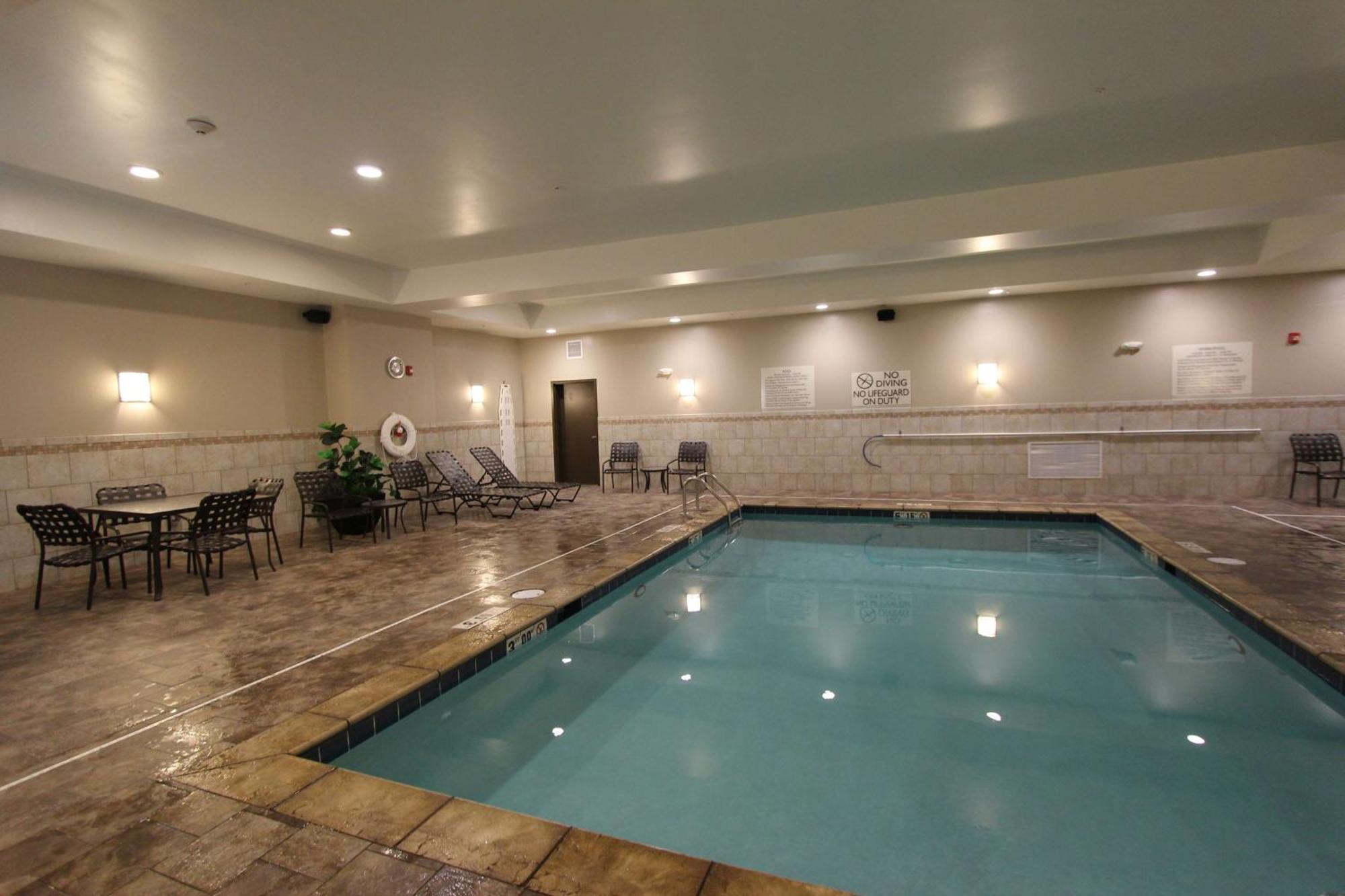 Hilton Garden Inn Финдли Экстерьер фото